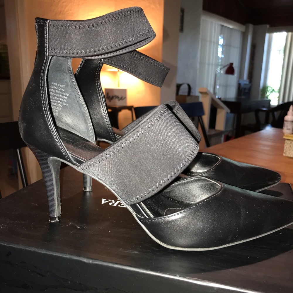 Simply Vera Vera Wang heels- worn twice